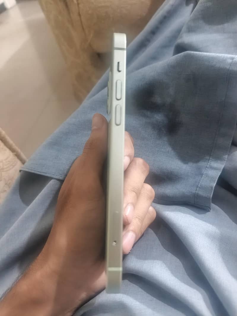Apple iPhone 12 1