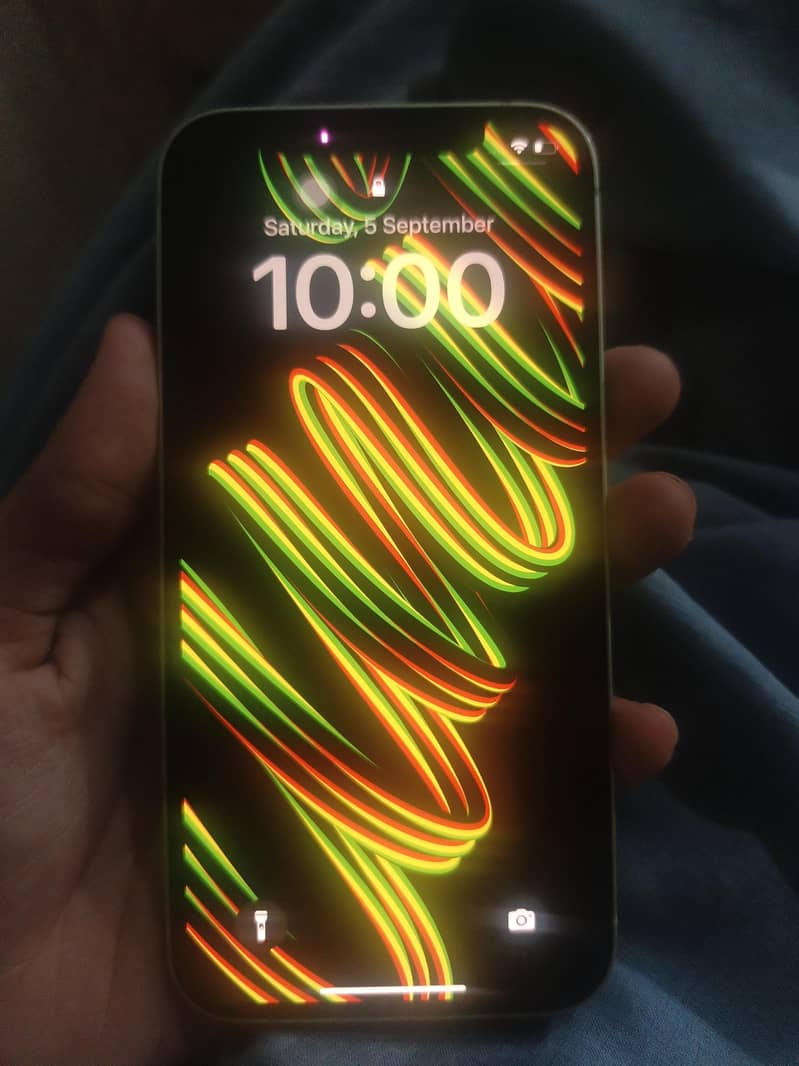Apple iPhone 12 4