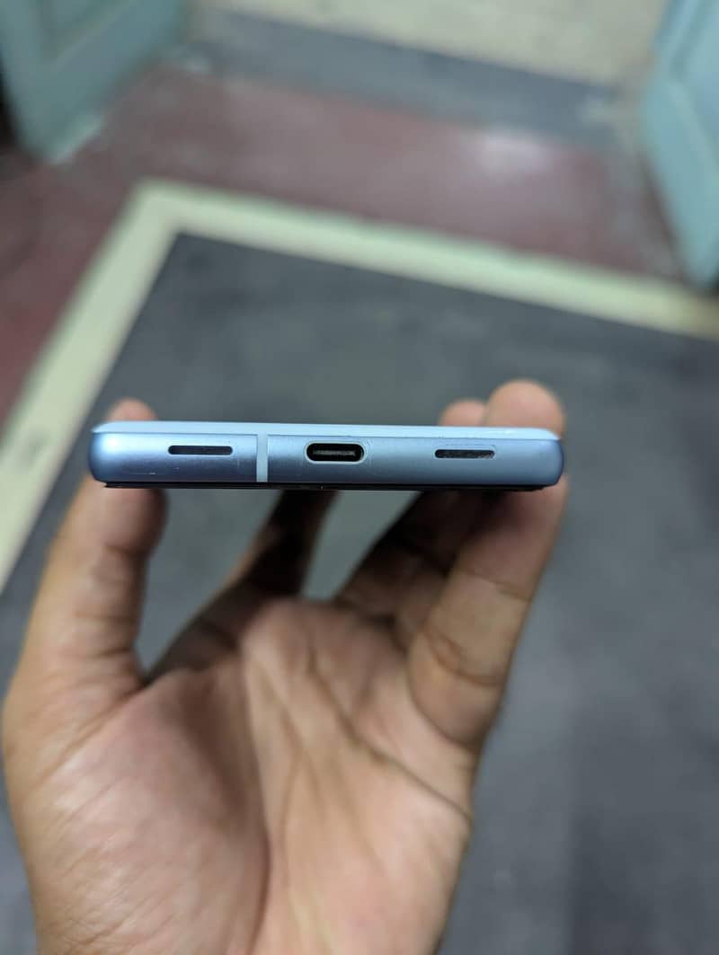 Google Pixel 7a 2