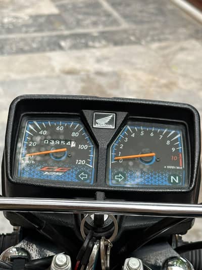 Honda125 black colour