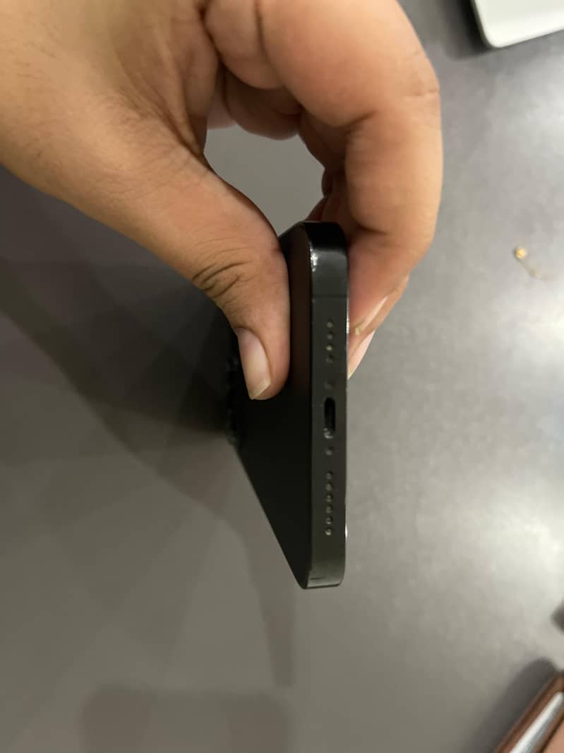 Apple iPhone 14 Pro Max 2