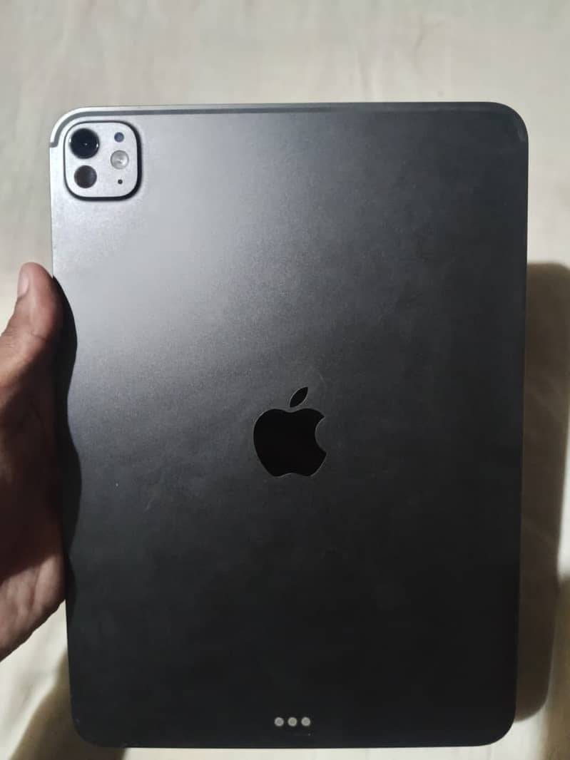 Ipad pro m4 1