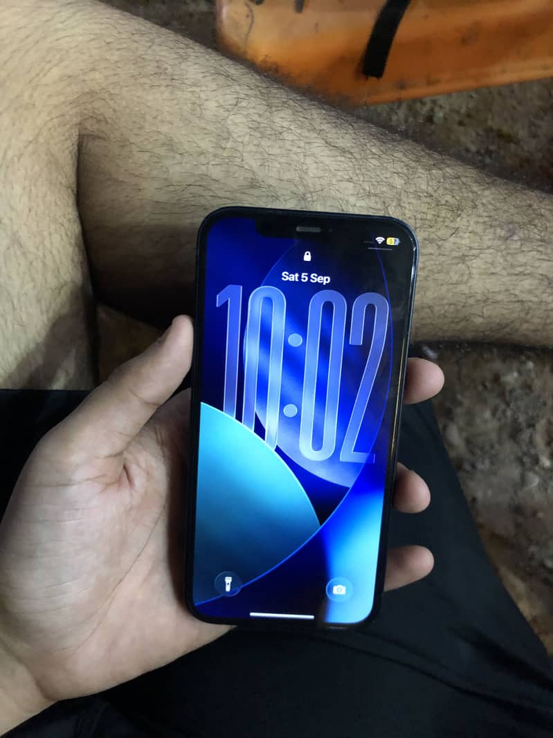 Apple iPhone 12 5