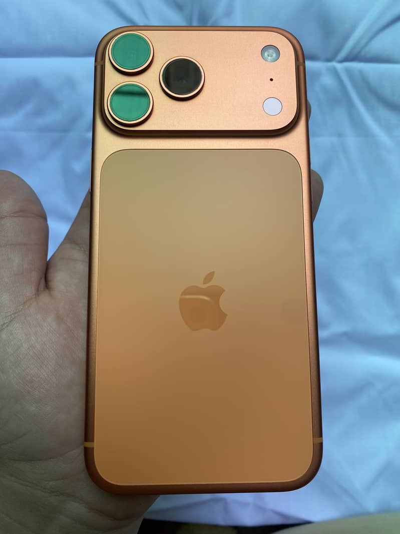 Apple iPhone 17 Pro Max 2