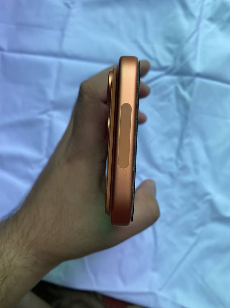 Apple iPhone 17 Pro Max 6