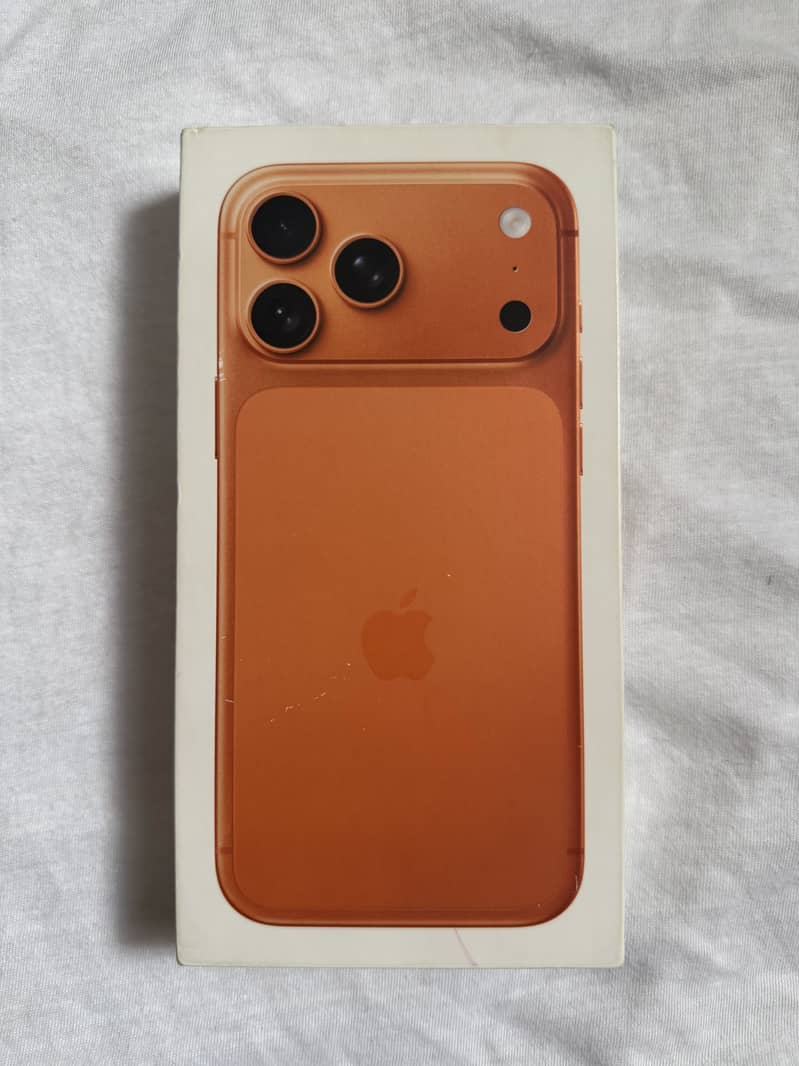 Apple iPhone 17 Pro Max 10