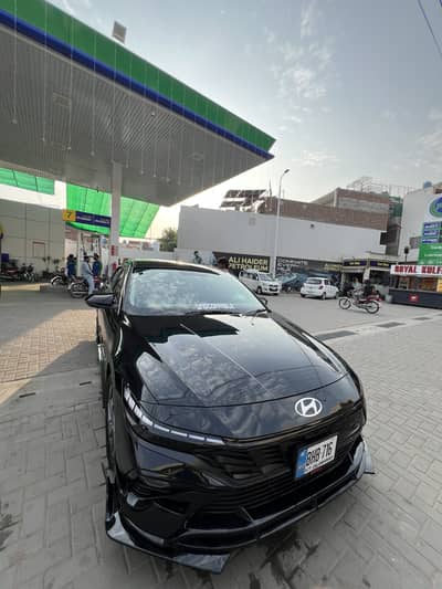 Hyundai Elantra 2025