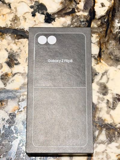 Samsung Mobile Z Flip 8 Lavender 12/512 Box Pack Non Pta