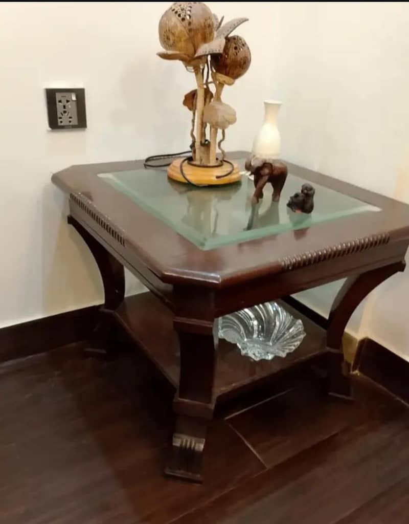 7 seaters sofa with Table 3
