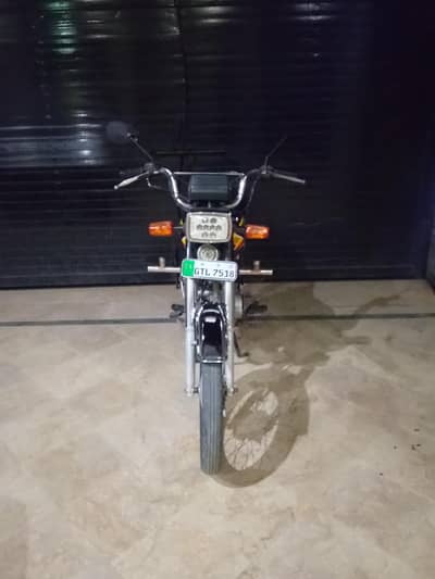 Dhoom YD 70 2009 1 st owner