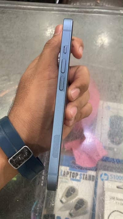 Apple iPhone 14