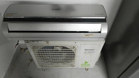 Orient AC DC inverter