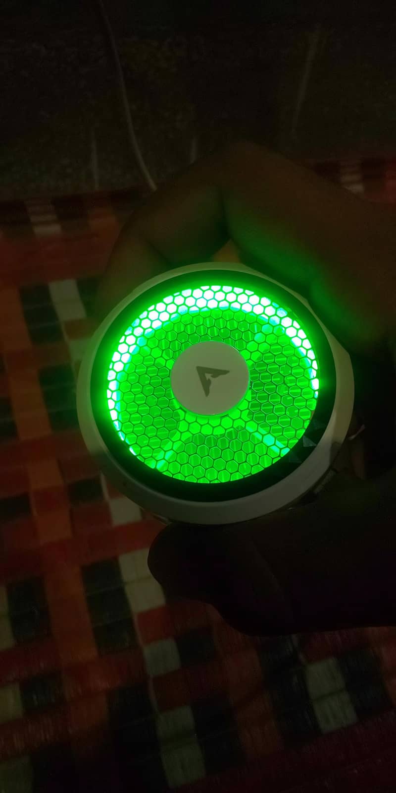 Sharp Aquos R2 14