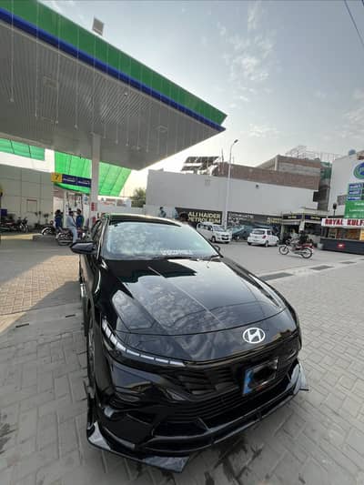 Hyundai Elantra 2025