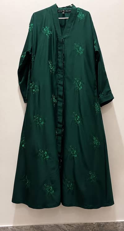 Beautiful Dark Green Embroidered Abaya – Elegant & Stylish