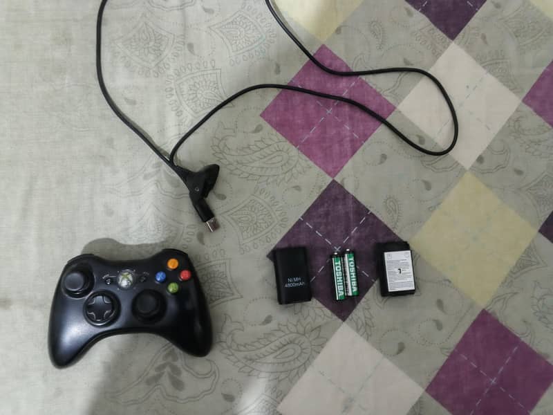 XBOX 360 WIRELESS CONTROLLER (read ad) 0