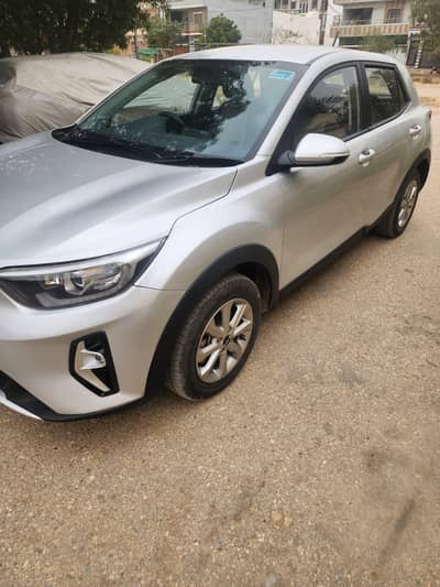 Kia stonic 2025 model original all papers good drive
