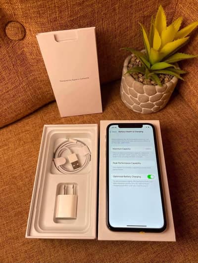 iPhone x 256 GB only WhatsApp number 0301/35/64/719