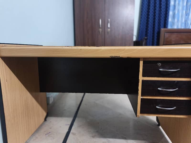 writing table 4