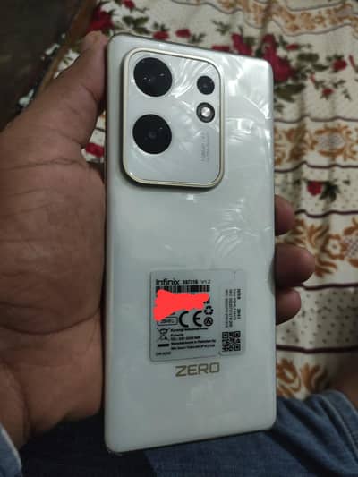Infinix Zero 30