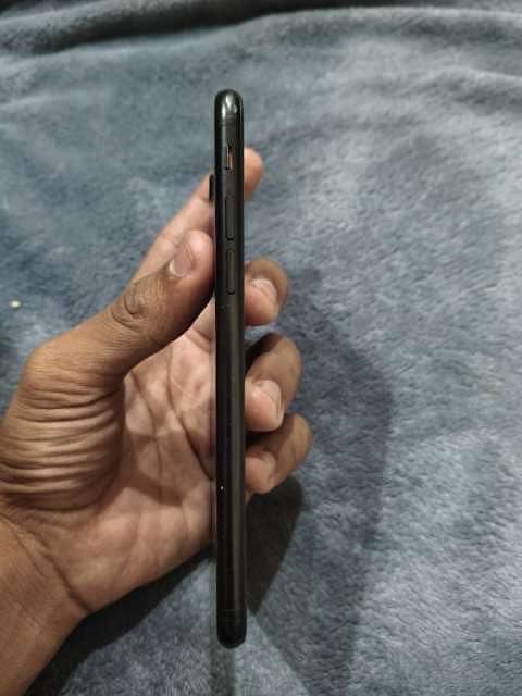 Apple iPhone 7 2