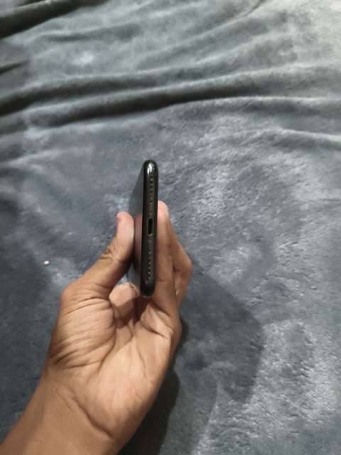Apple iPhone 7 3