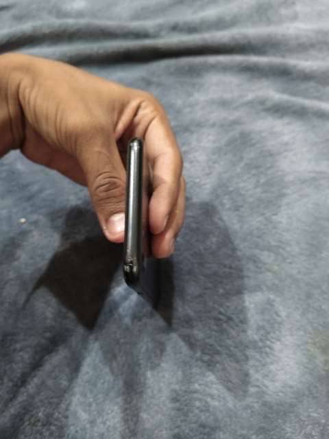 Apple iPhone 7 4