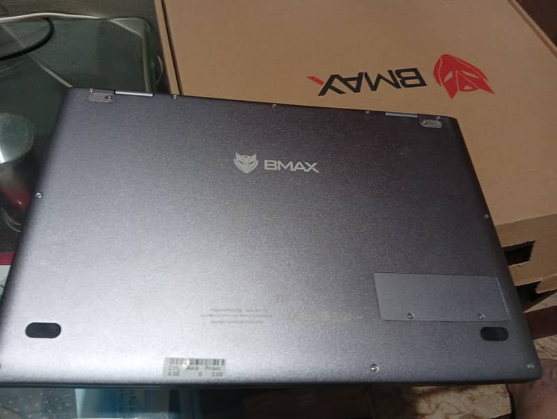 BMAX LAPTOP NOTEBOOK 5