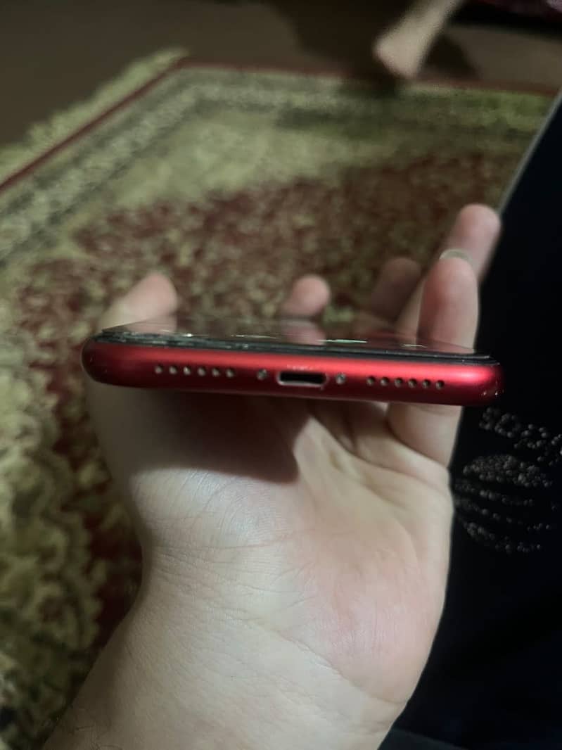 Apple iPhone 11 3