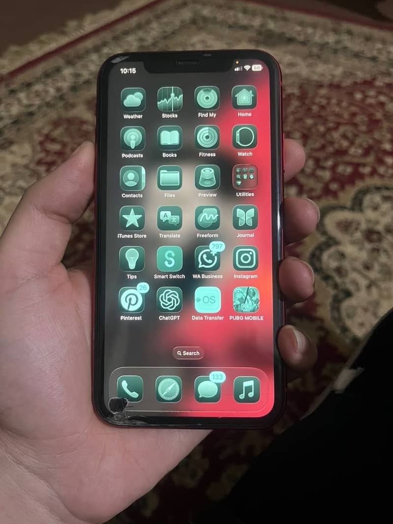 Apple iPhone 11 4