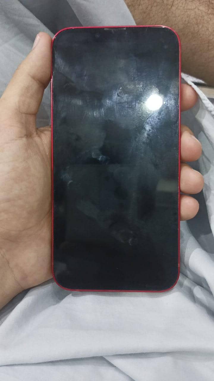 Apple iPhone 13 5