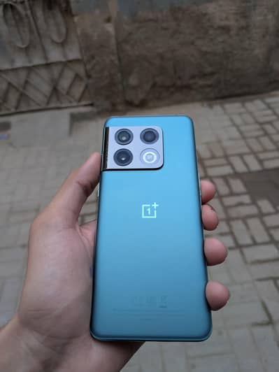 One Plus 10 Pro
