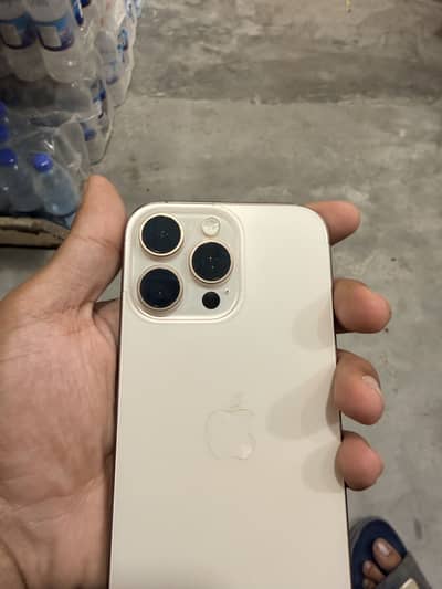 Apple iPhone 16 Pro Max