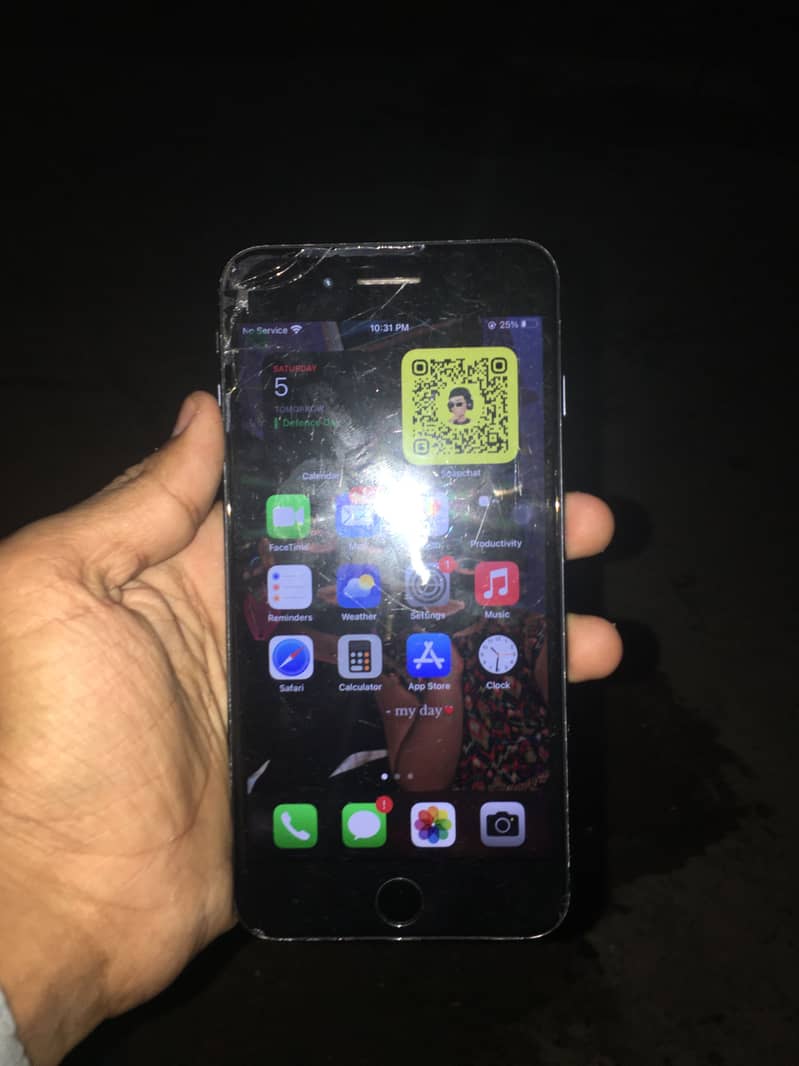 Apple iPhone 7 0