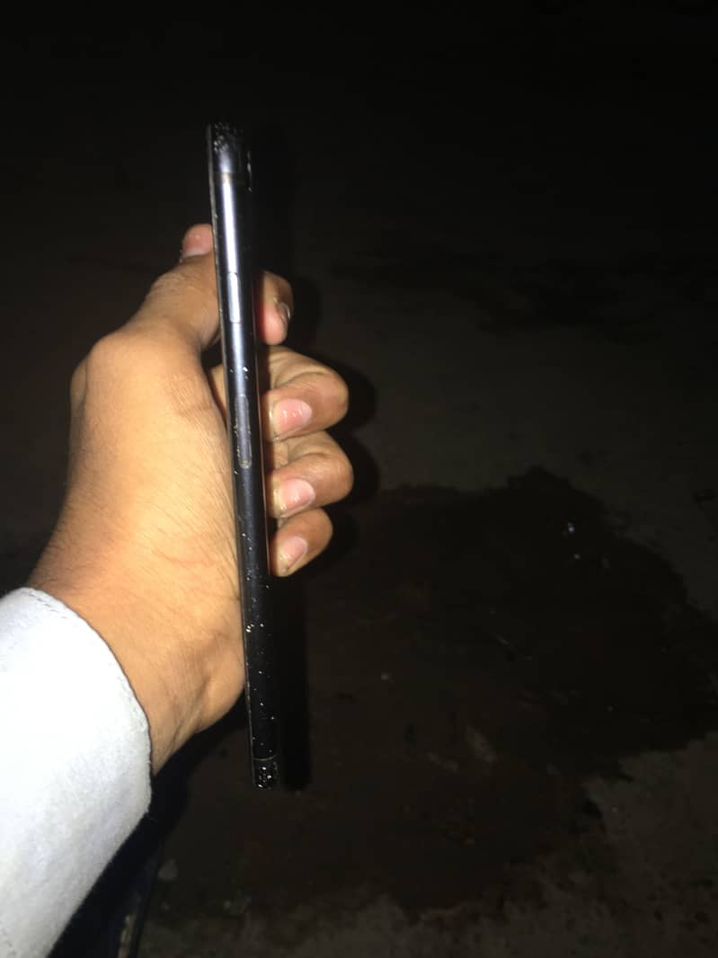 Apple iPhone 7 2