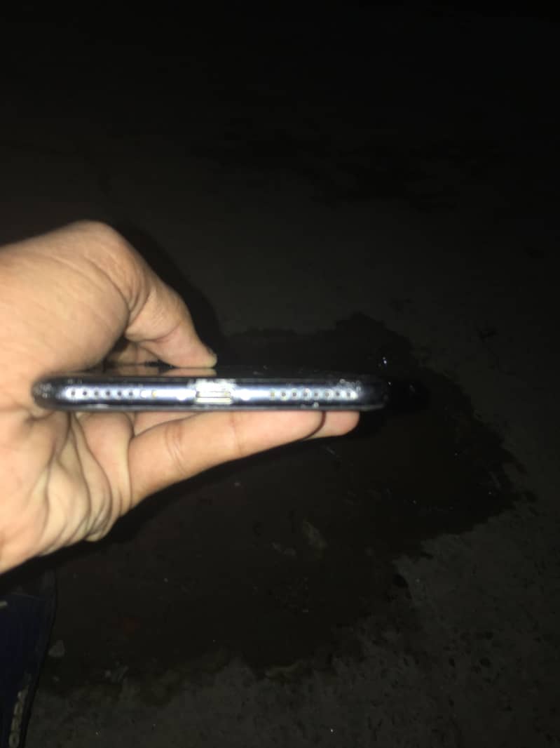 Apple iPhone 7 4