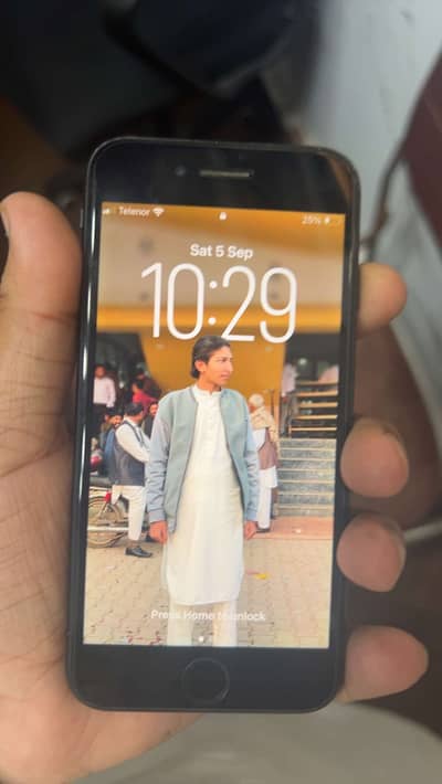 Apple iPhone SE 2020