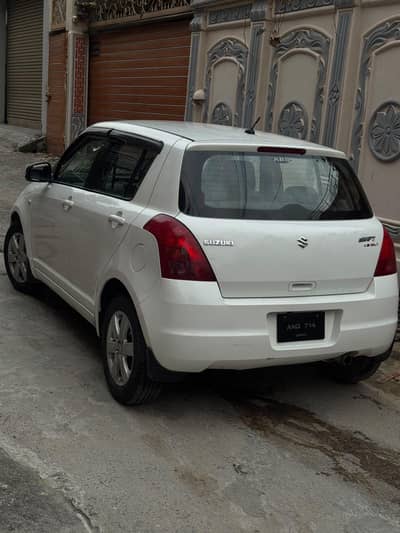 Suzuki Swift 2012