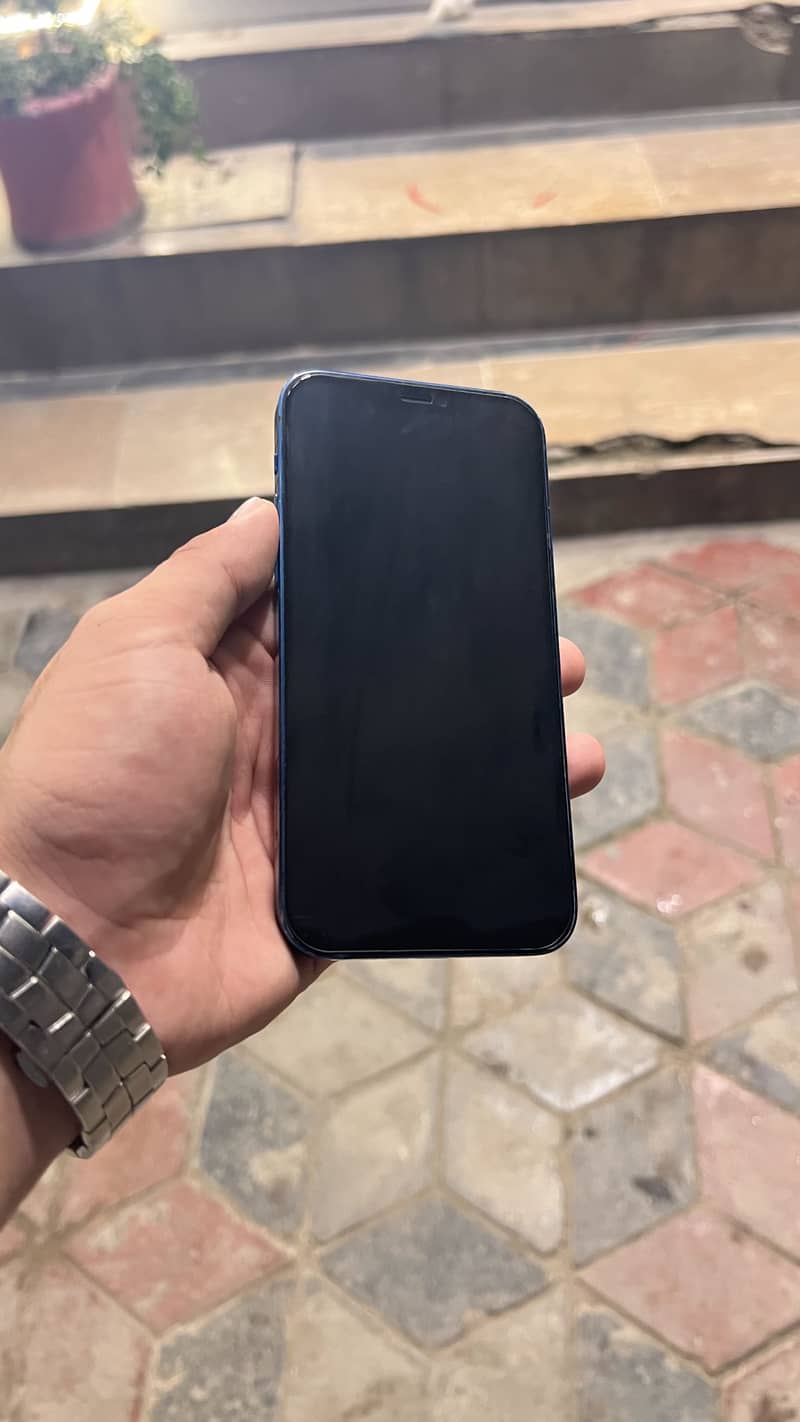 IPhone 12 2