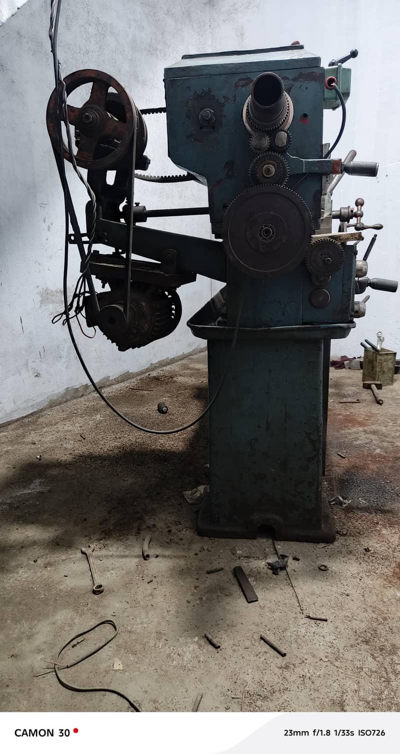 Lathe machine 6" Ft 2