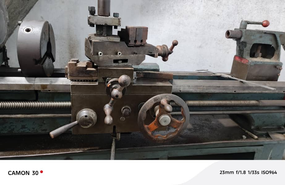 Lathe machine 6" Ft 4