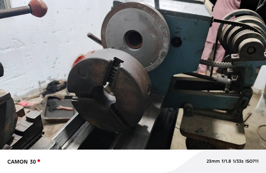 Lathe machine 6" Ft 7