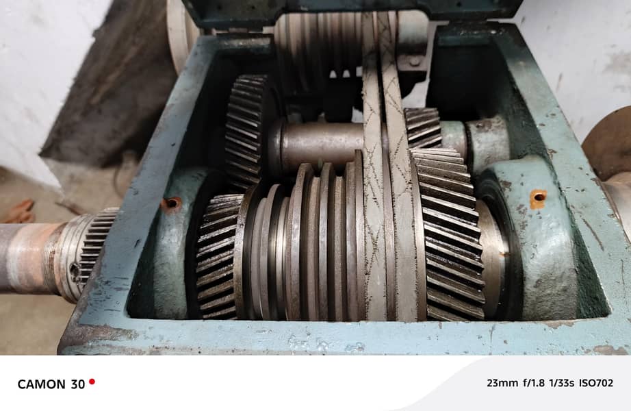 Lathe machine 6" Ft 9
