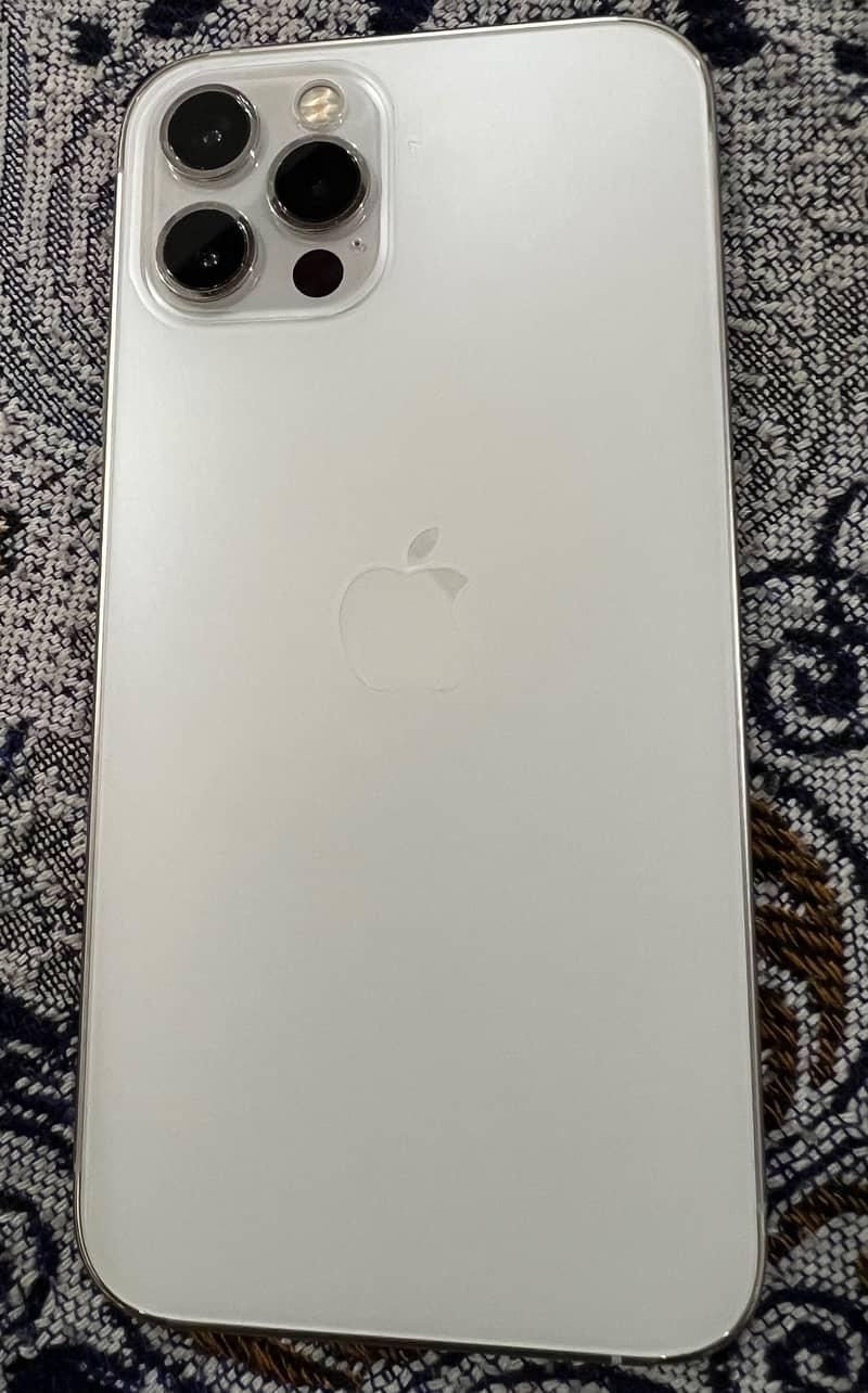 Apple iPhone 12 Pro 4