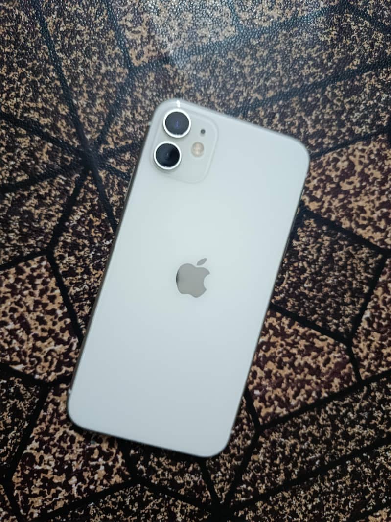 Apple iPhone 11 0