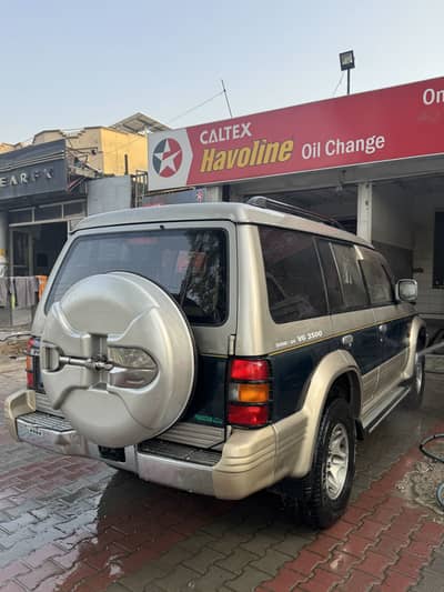 Mitsubishi Pajero 1997