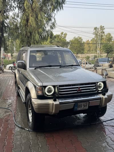 Mitsubishi Pajero 1997