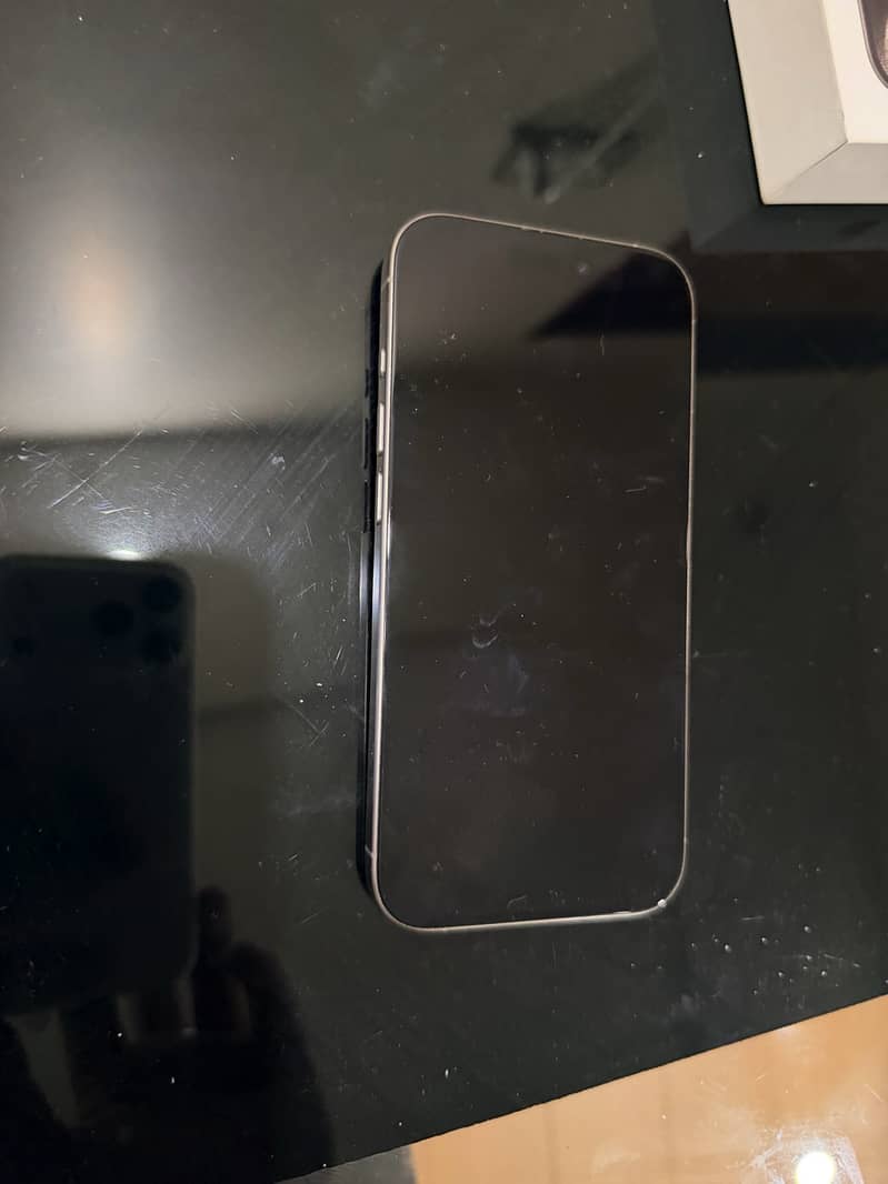 Apple iPhone 15 Pro 4