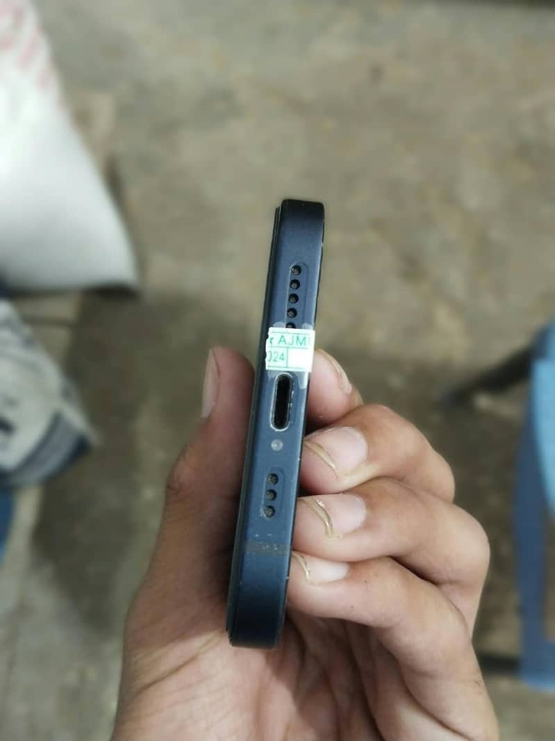 Apple iPhone 12 2