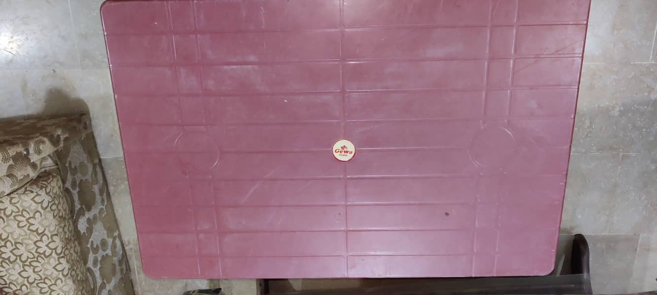 Plastic Table New condition 4